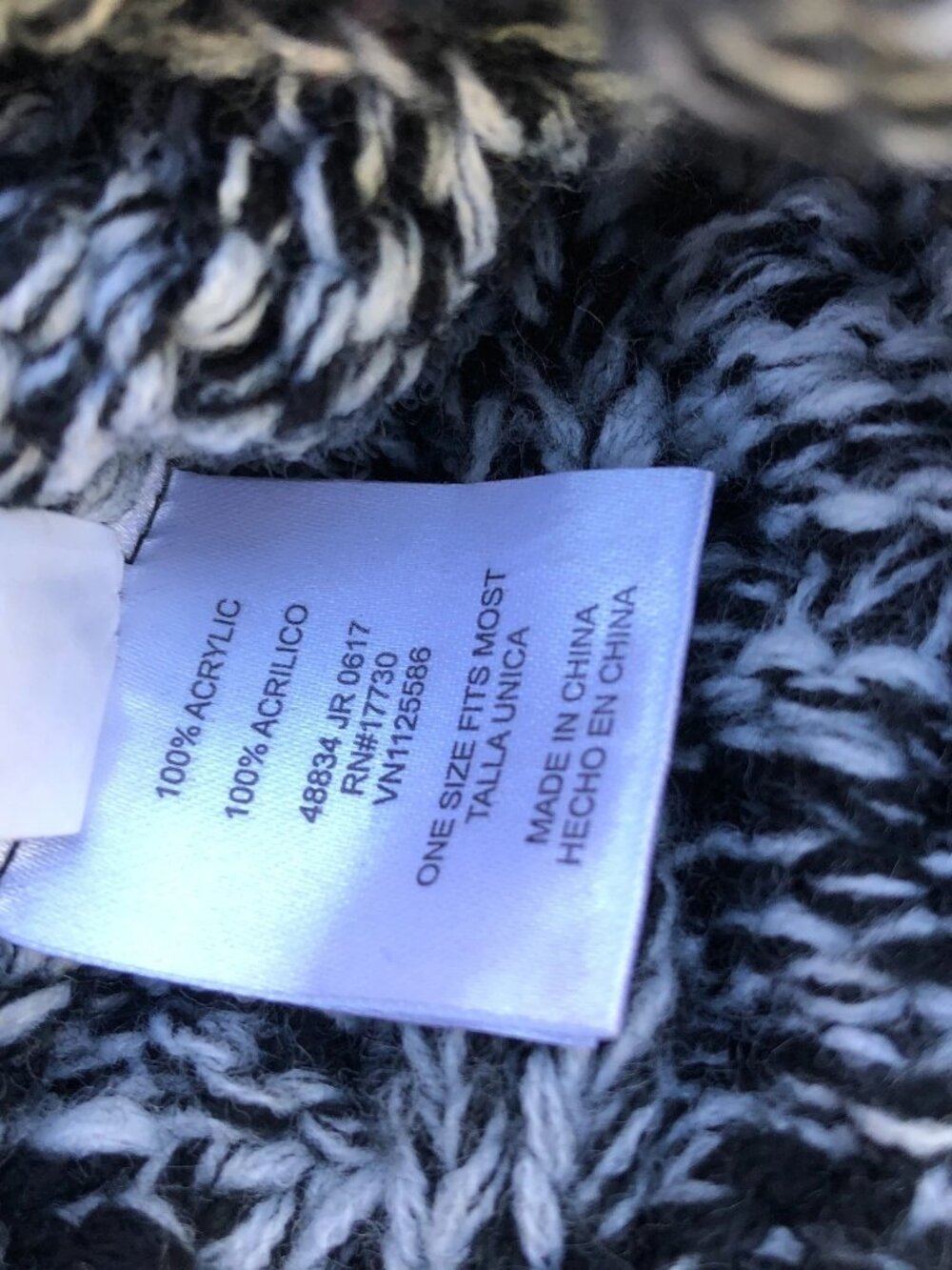 TARGET x MADE FOR PLAY Knit Beanie Men's One Size Pom Hat Cap - Picture 2 of 8